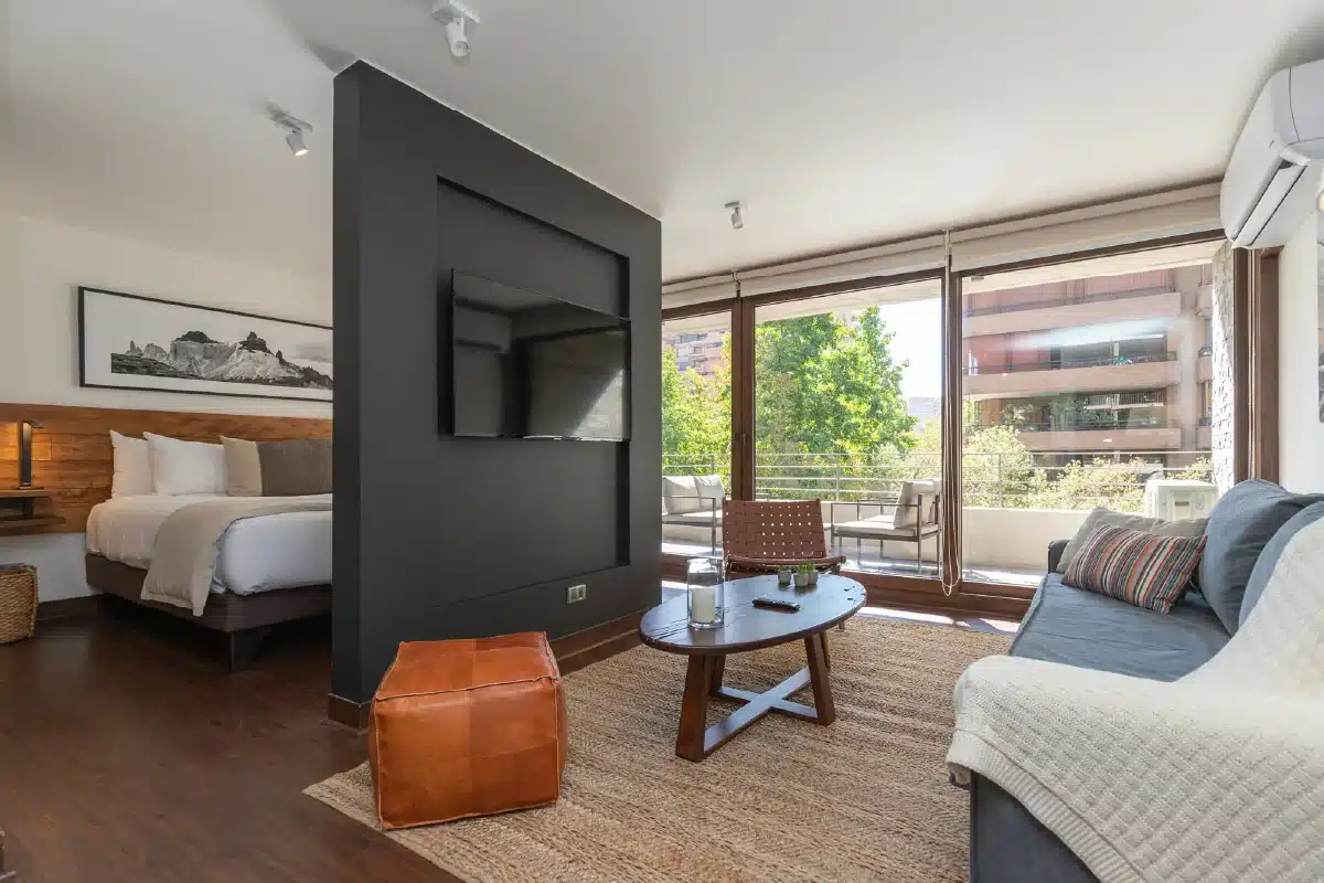 OPEN SUITE TERRAZAMesa de trabajo 41